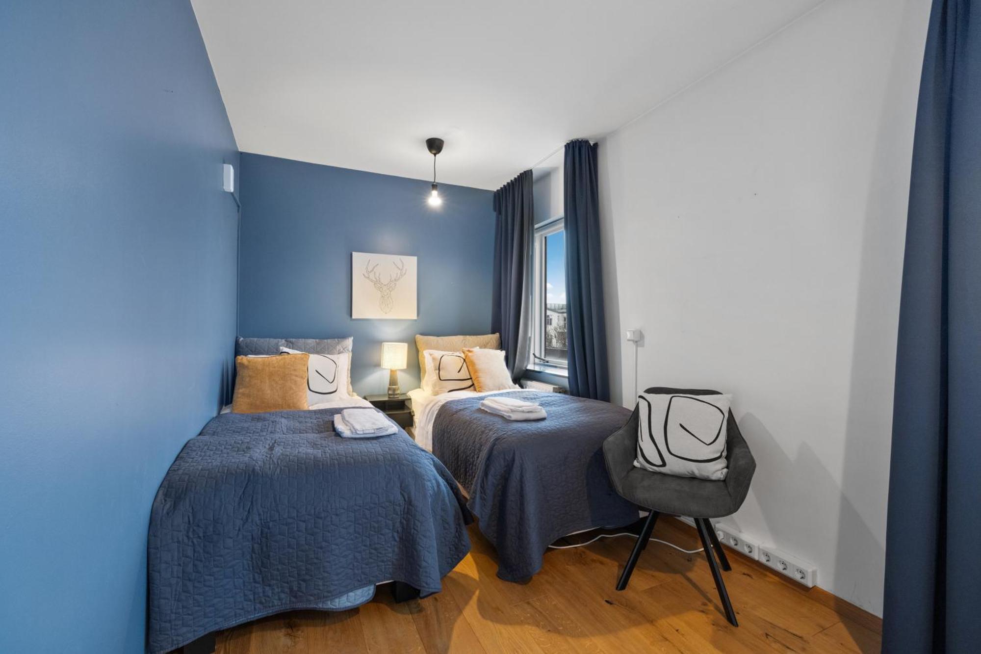 Penthouse Apt On The Shopping Street-Free Parking Рейкьявик Экстерьер фото