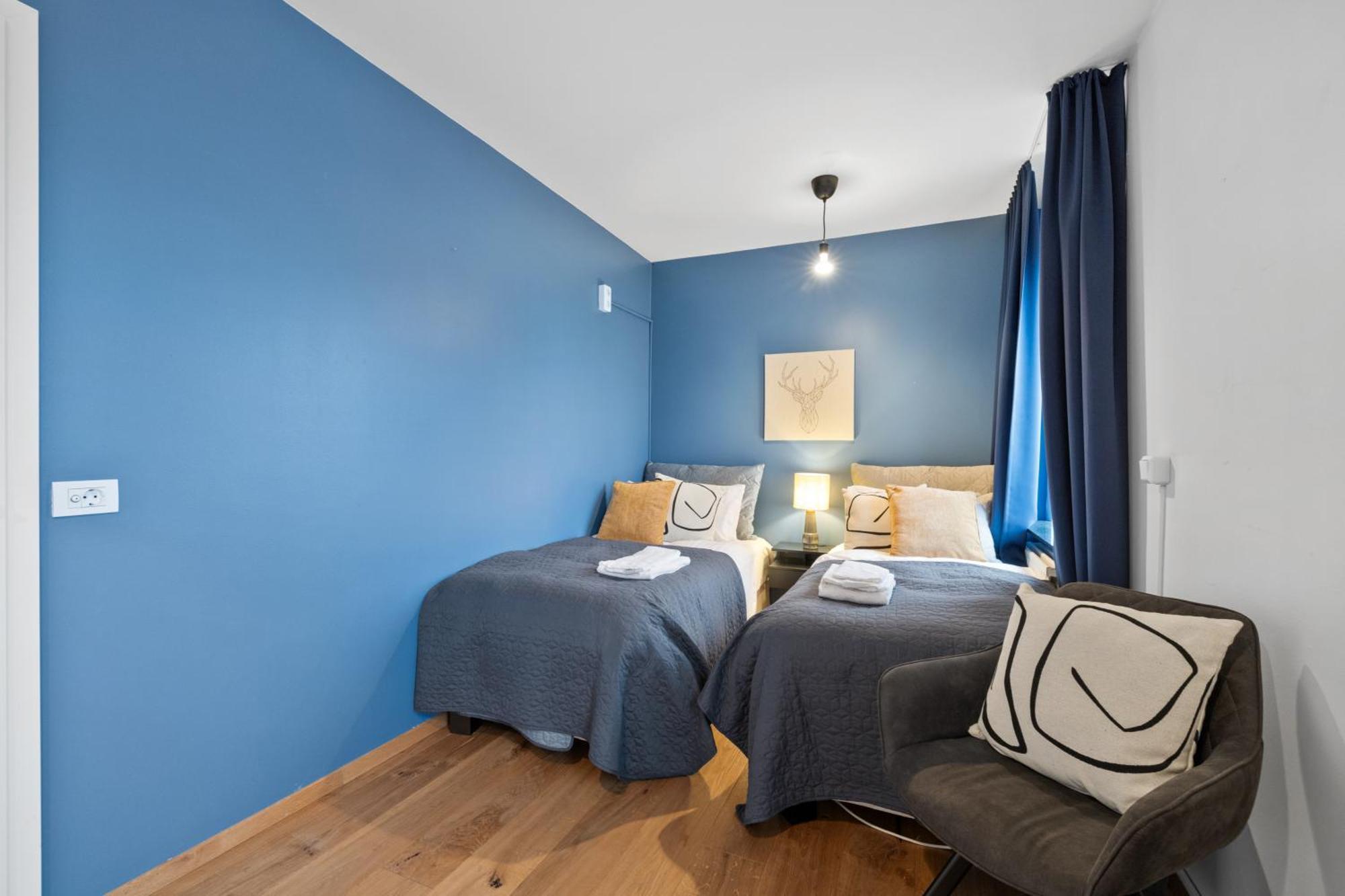 Penthouse Apt On The Shopping Street-Free Parking Рейкьявик Экстерьер фото