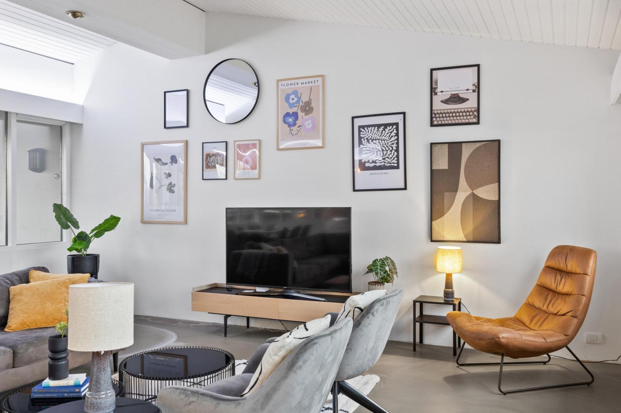 Penthouse Apt On The Shopping Street-Free Parking Рейкьявик Экстерьер фото