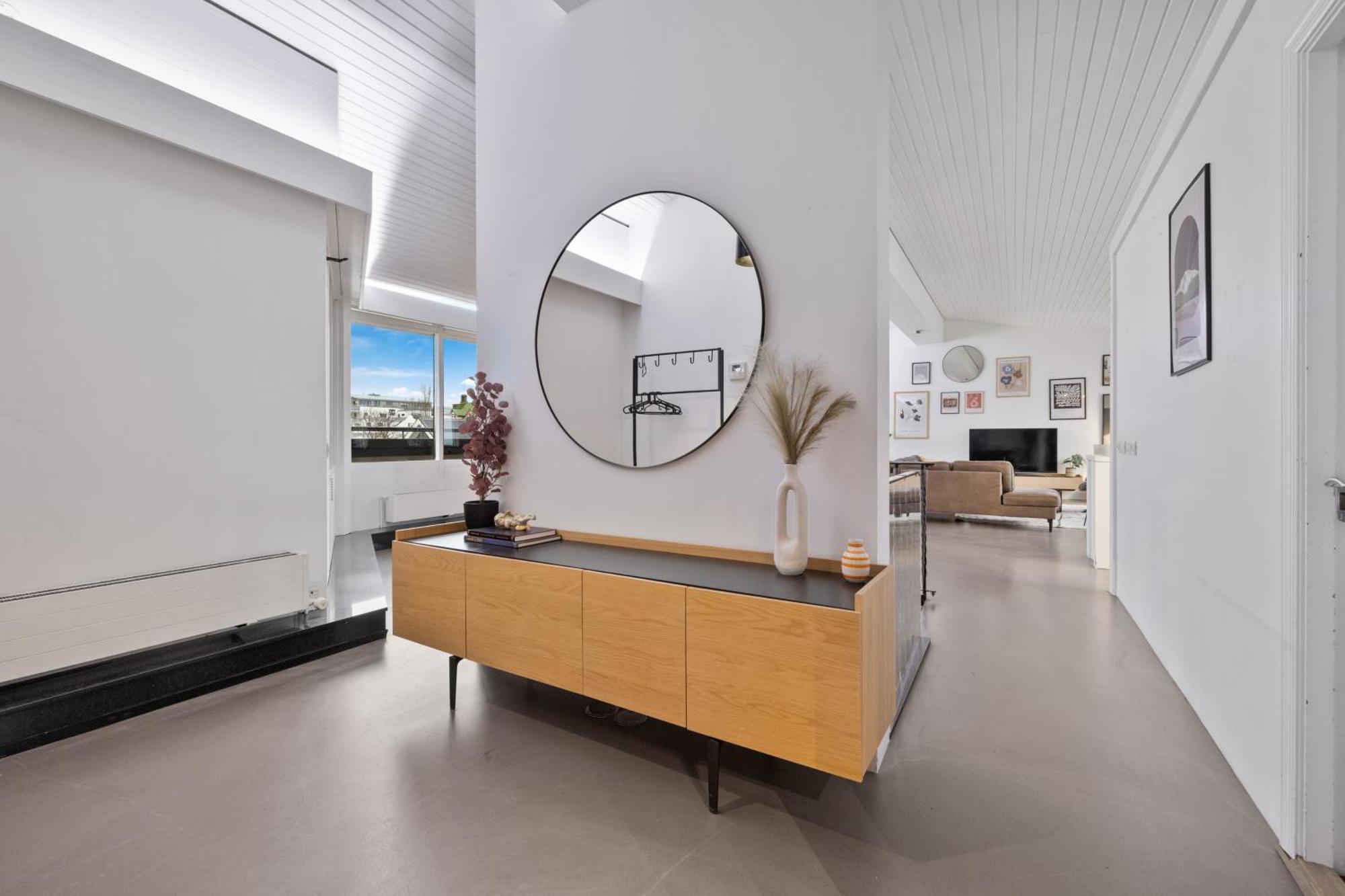 Penthouse Apt On The Shopping Street-Free Parking Рейкьявик Экстерьер фото