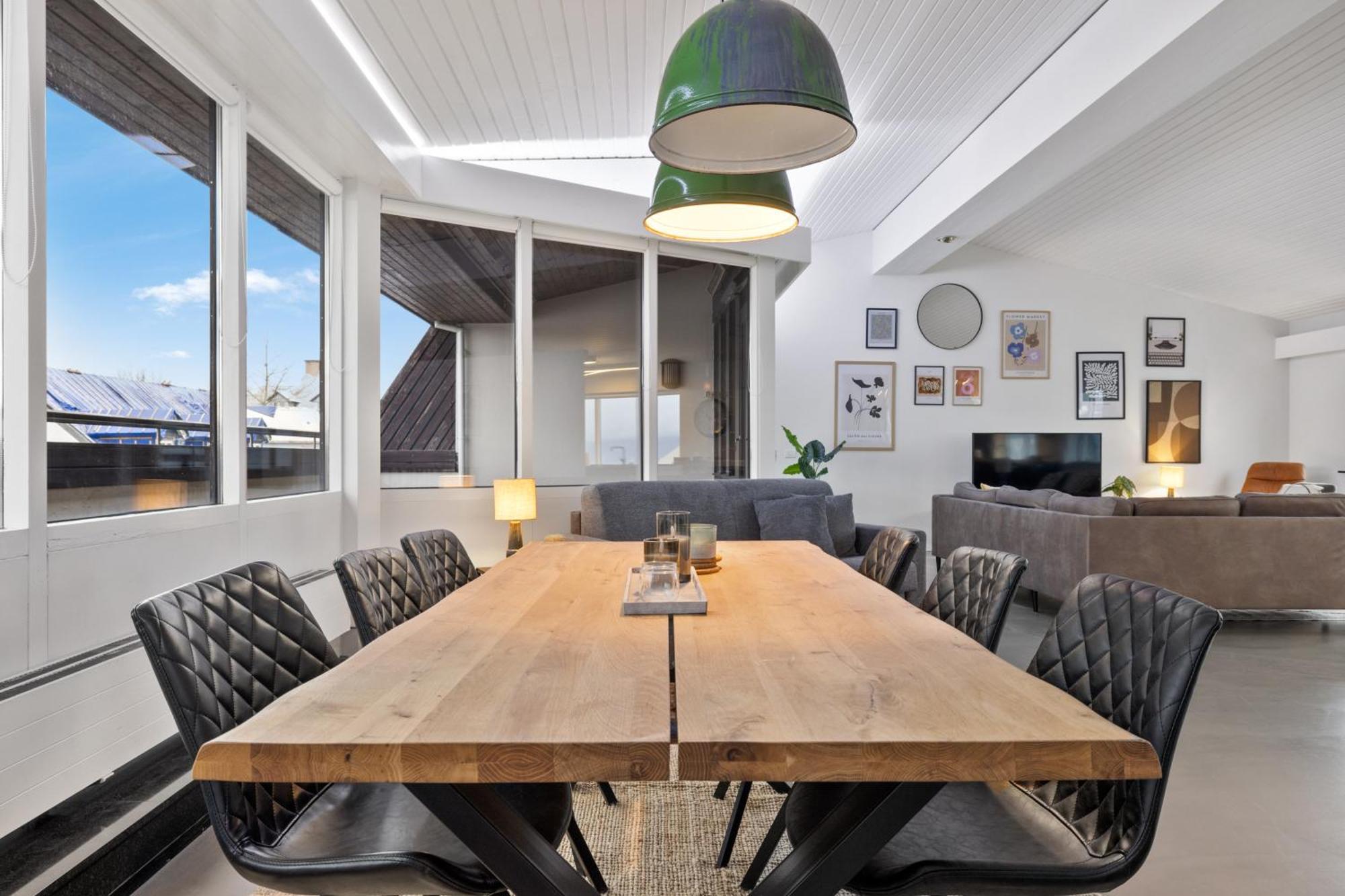 Penthouse Apt On The Shopping Street-Free Parking Рейкьявик Экстерьер фото
