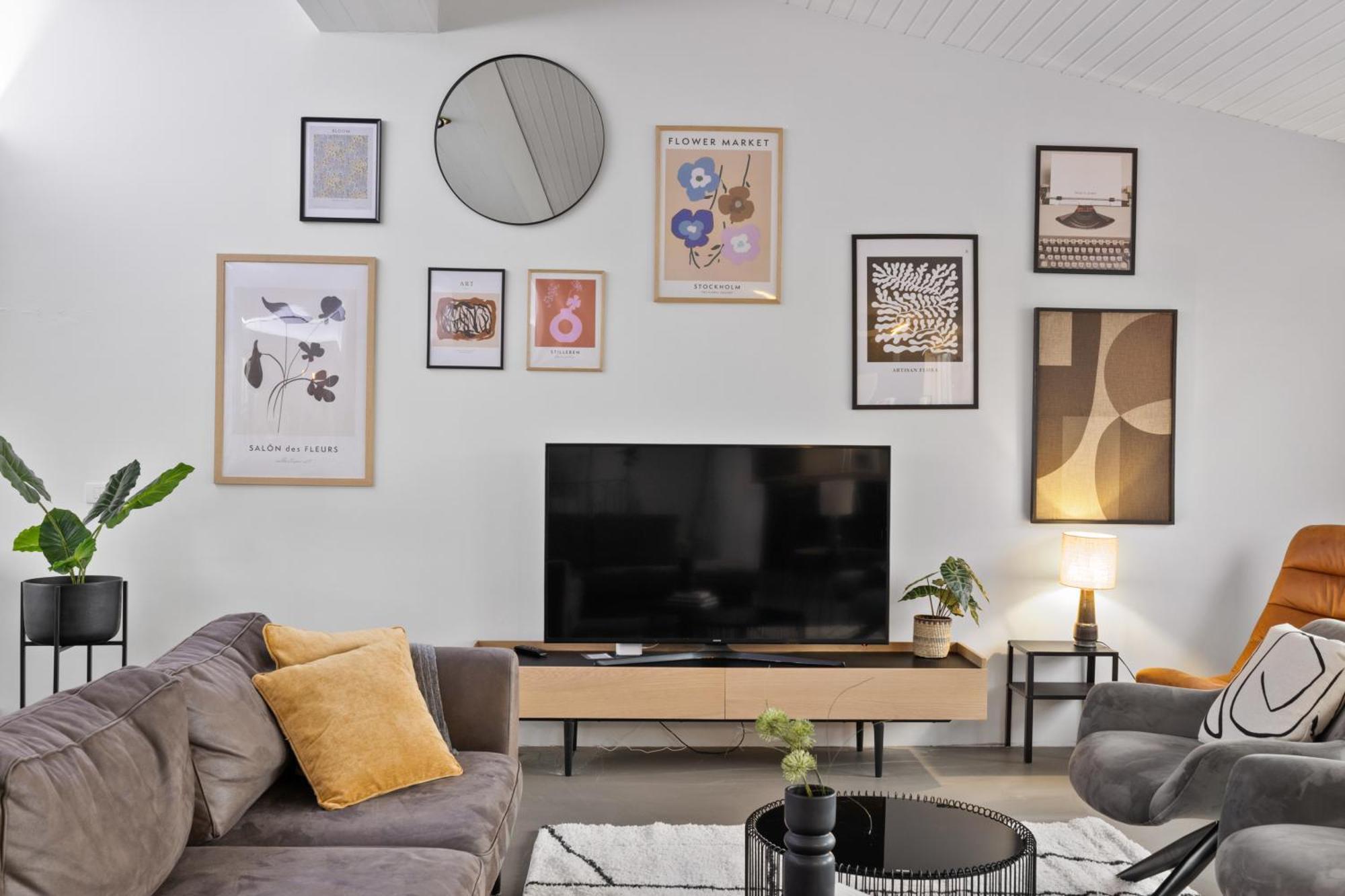 Penthouse Apt On The Shopping Street-Free Parking Рейкьявик Экстерьер фото