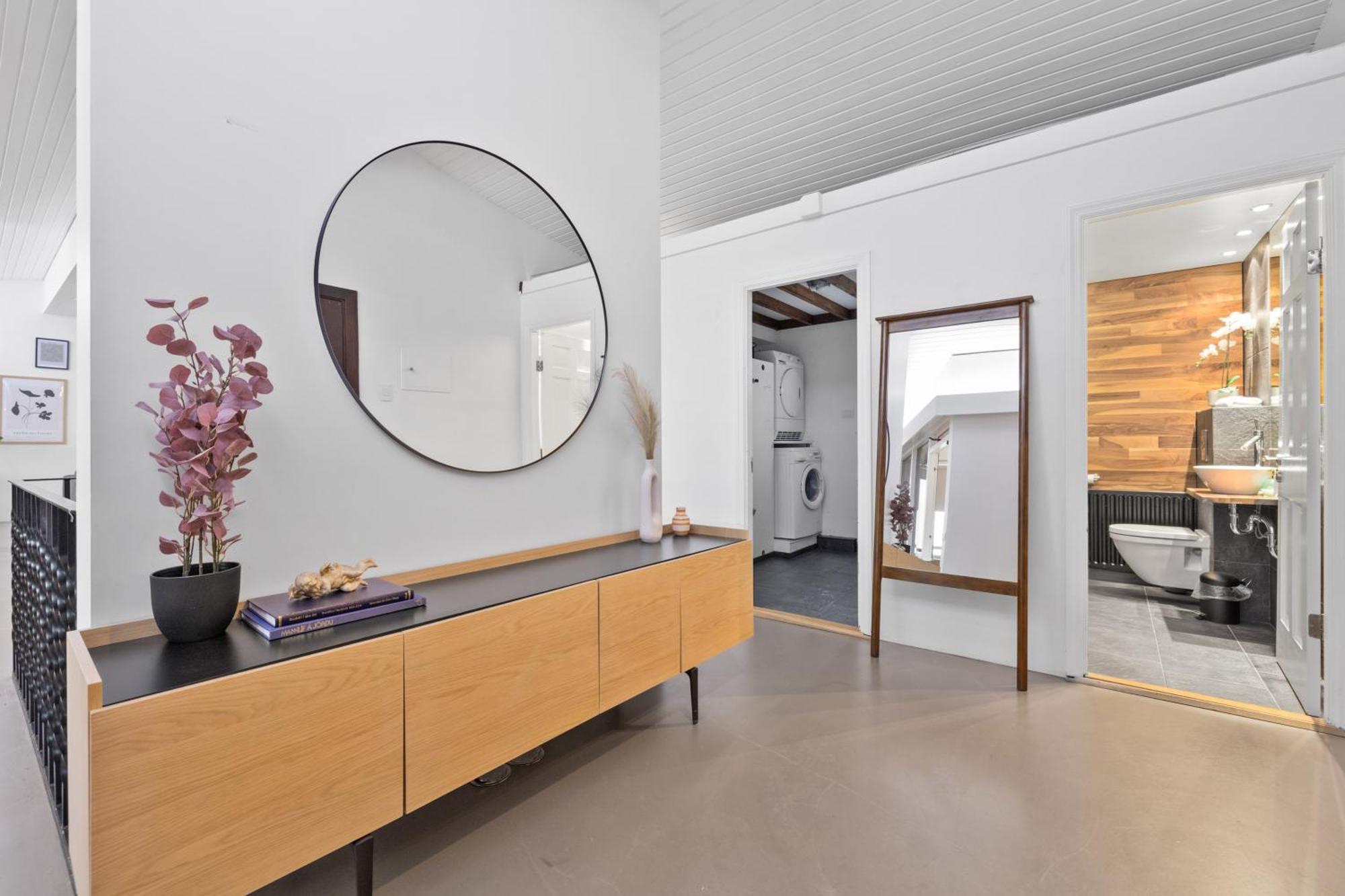 Penthouse Apt On The Shopping Street-Free Parking Рейкьявик Экстерьер фото